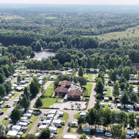 Luftaufnahme Camping.JPG